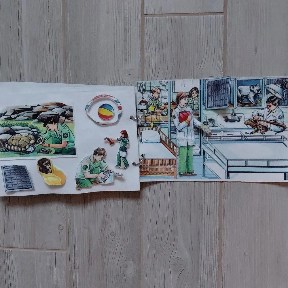 Fold-Out Felt Fabric Book - A Visit To The Zoo